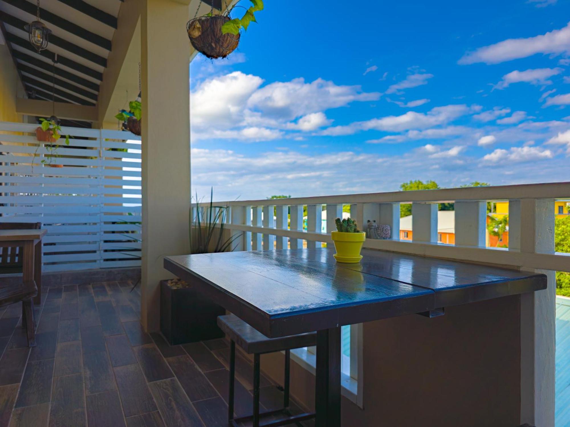 Louis' Apartments Placencia Exteriér fotografie